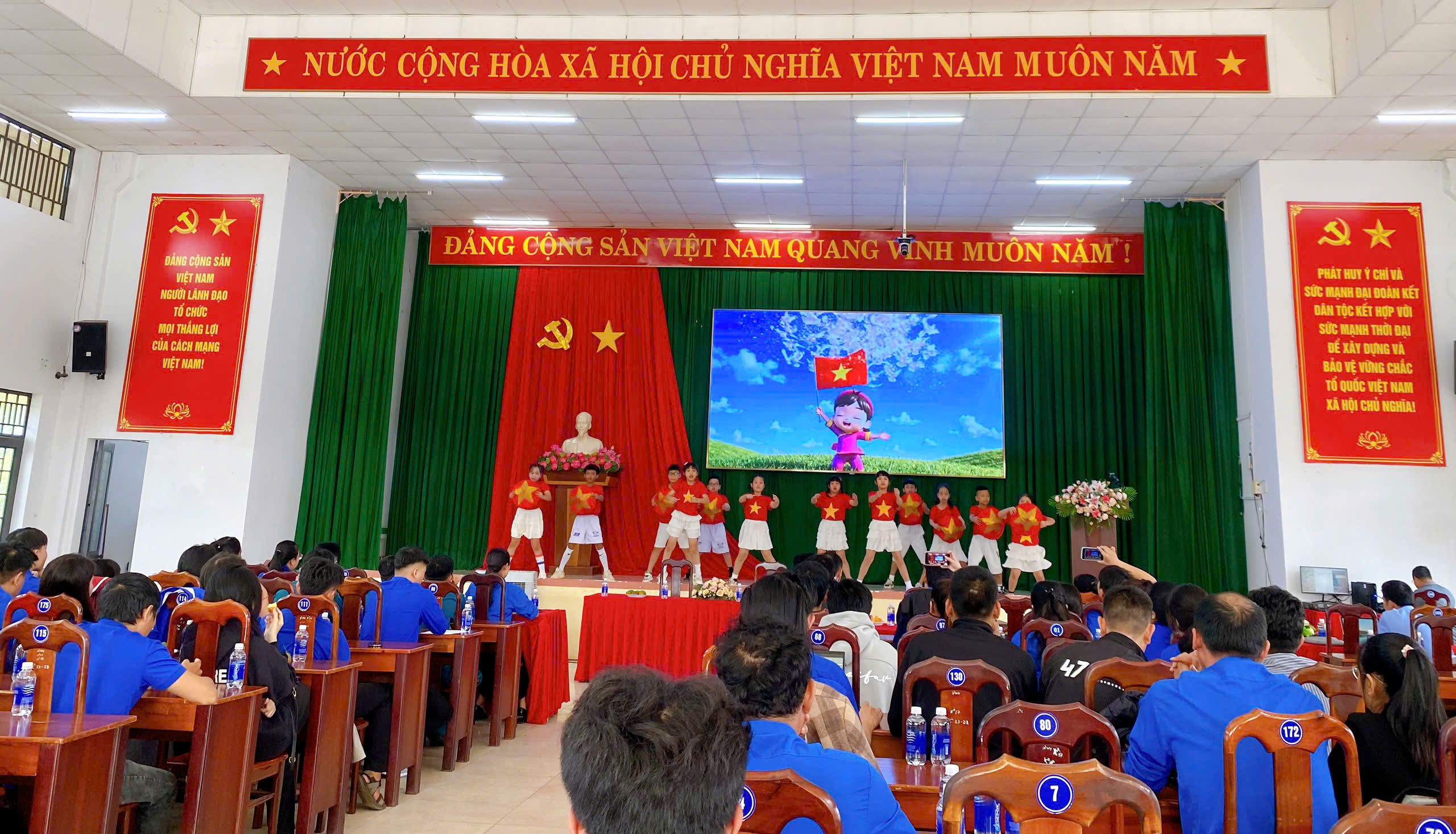 Hội nghị đối thoại giữa lãnh đạo UBND phường với thanh niên  năm 2025